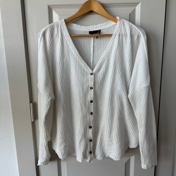 Urban Outfitters Out From Under Waffle Knit Button Up Oversized Thermal Top M - Picture 2 of 7
